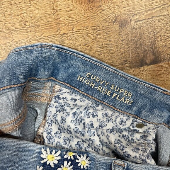 American Eagle Outfitters Light Blue Distressed Flare Jeans - Picture 3 of 6